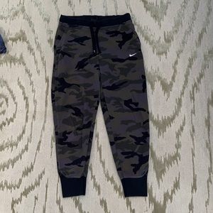 Ladies Camo Nike joggers